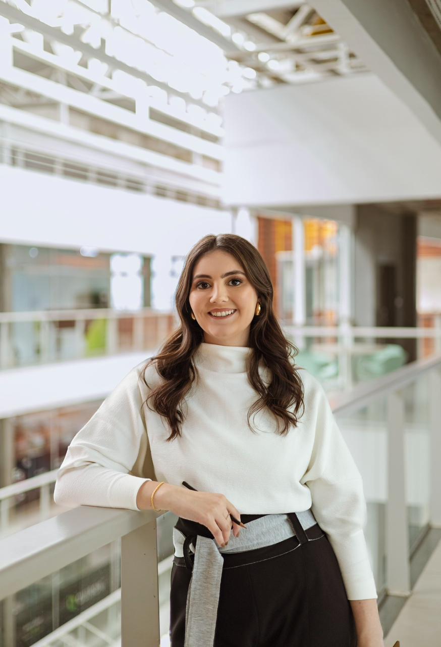 Isabella Omizzolo - Arquiteta e Engenheira de Segurança